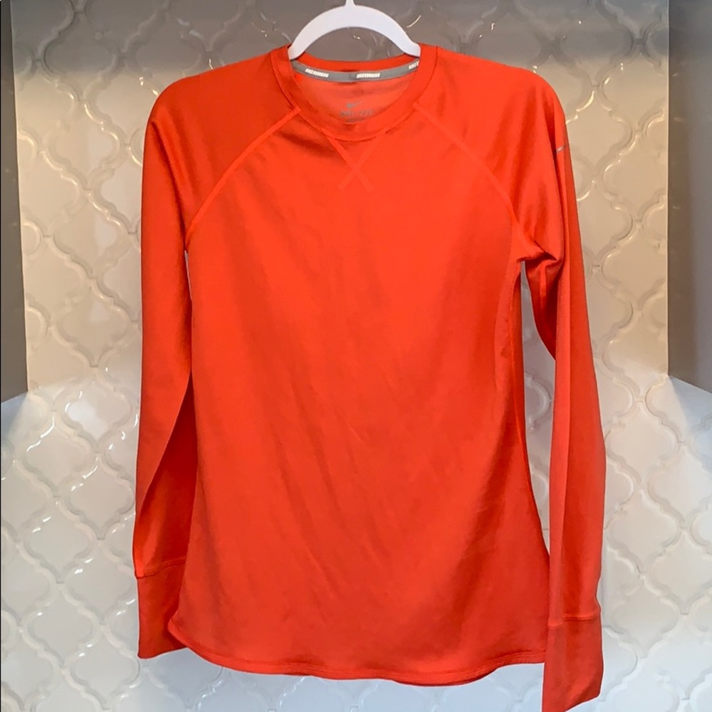 Beautiful Nike Dri-Fit Running Shirt🧡